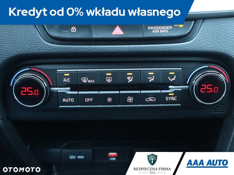 Kia Ceed - 14