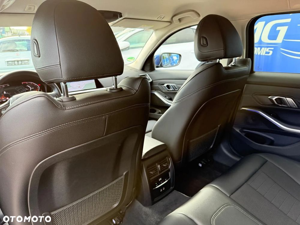 BMW Seria 3 - 14