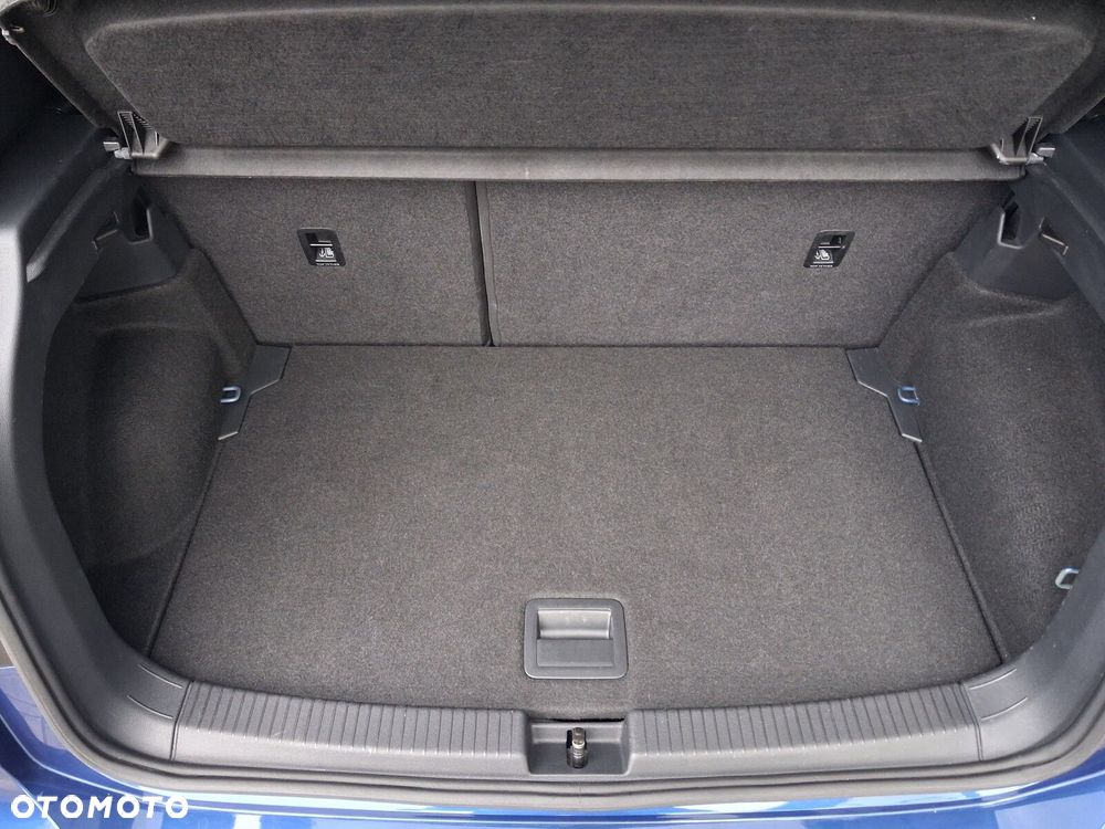Volkswagen T-Cross - 26