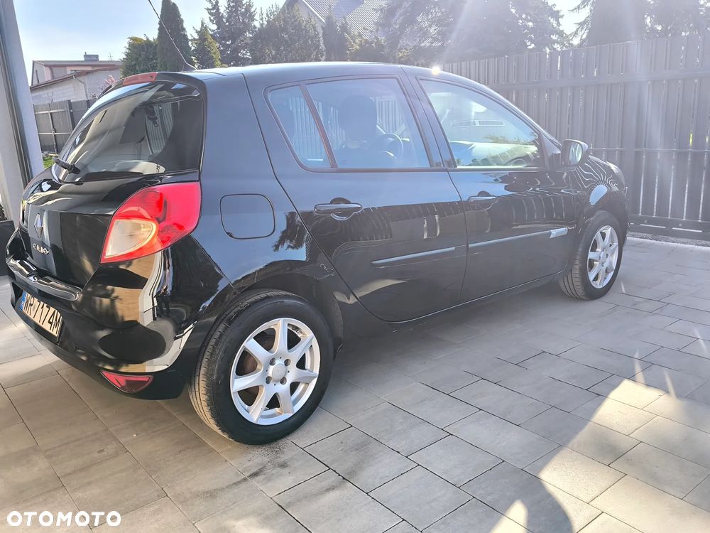 Renault Clio 1.2 16V Expression - 27