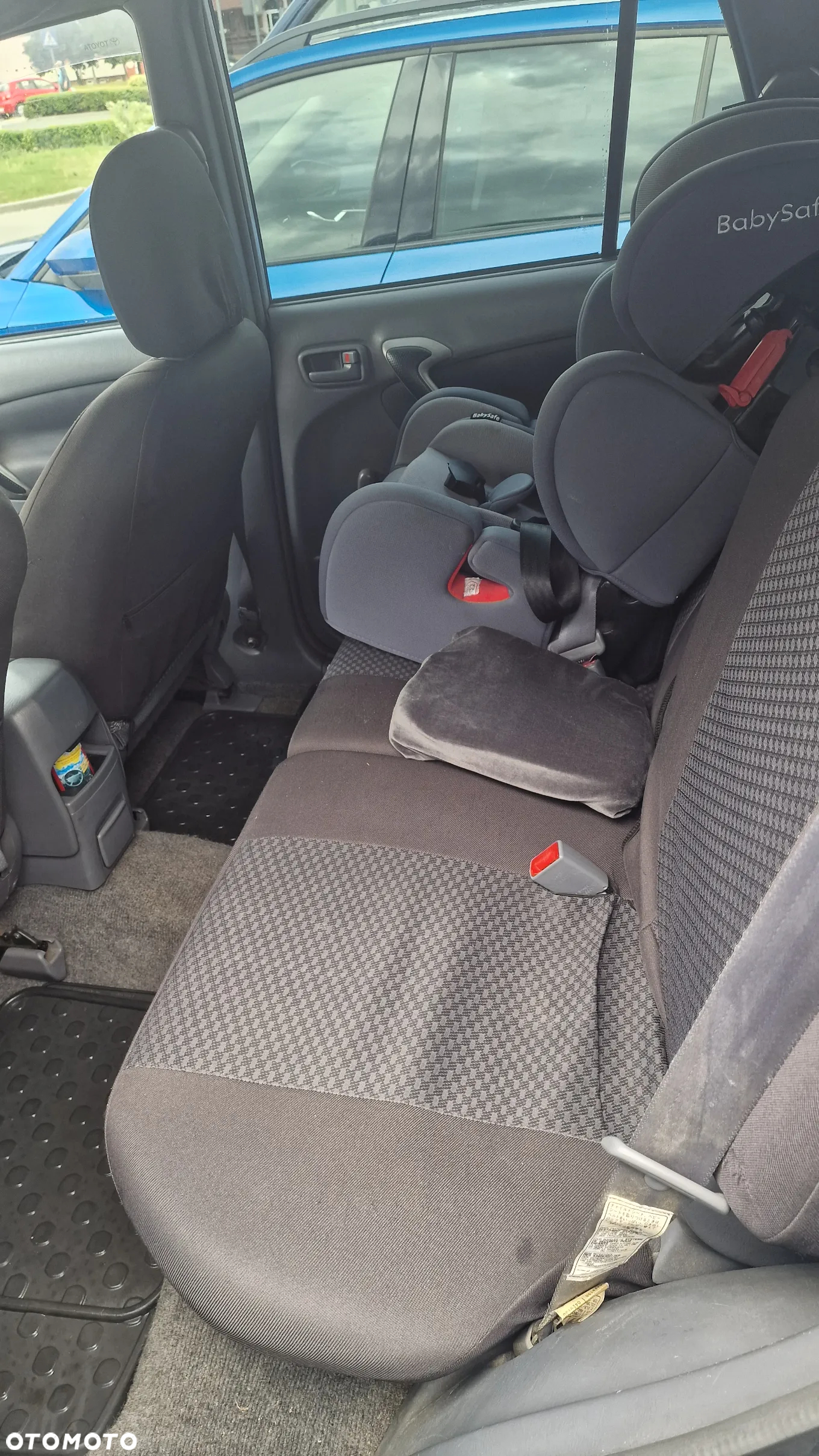 Toyota RAV4 2.0 D-4D 4x4 - 2