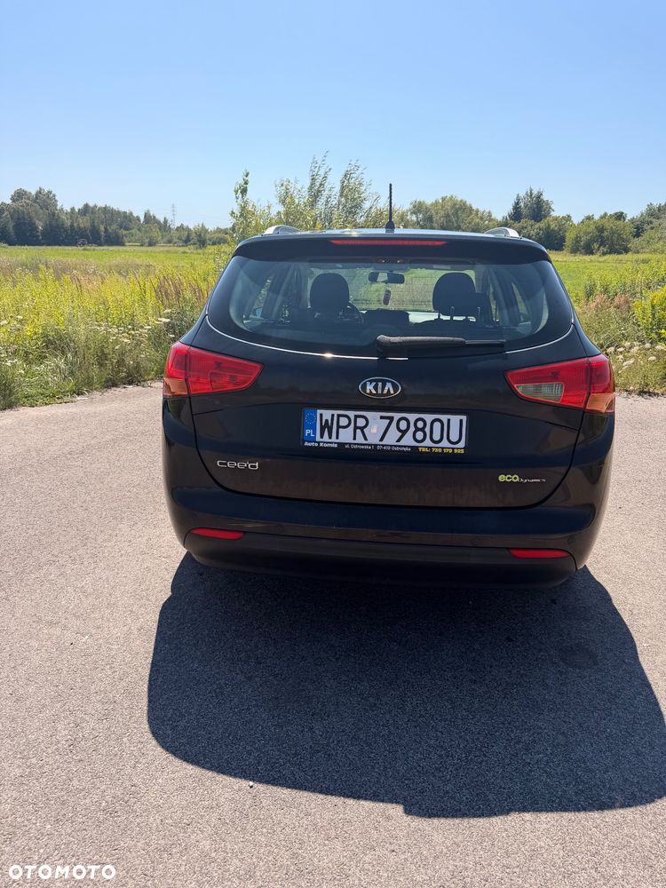 Kia Ceed 1.6 CRDi L - 10