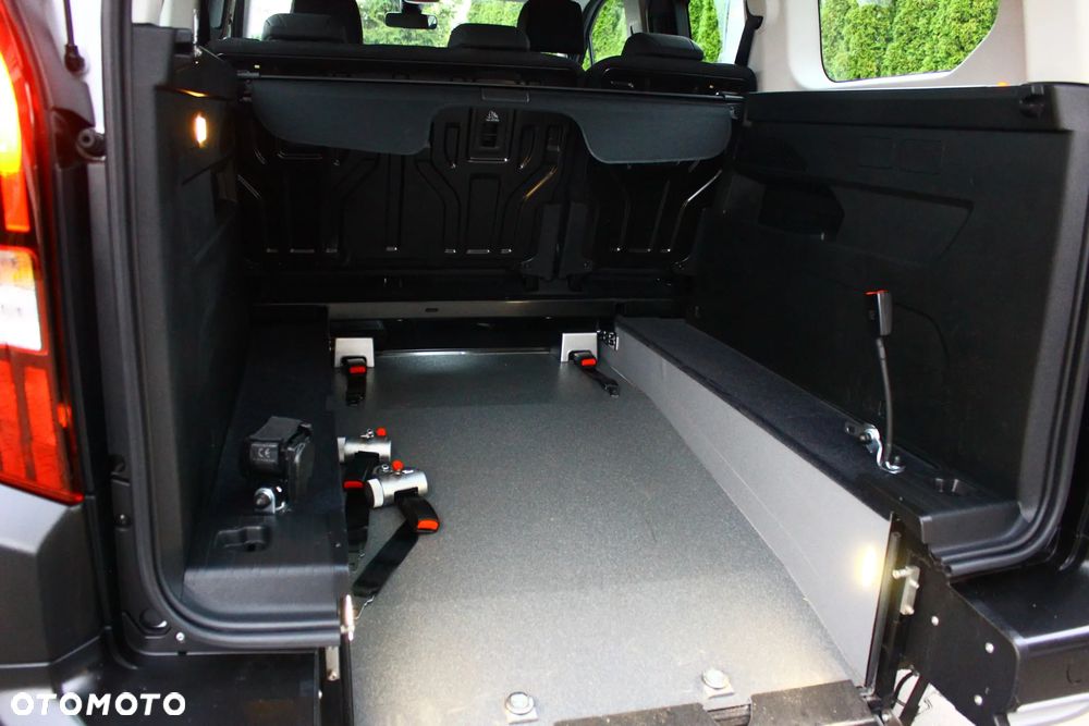 Peugeot Rifter N1 BlueHDI 100 L2 Allure - 21