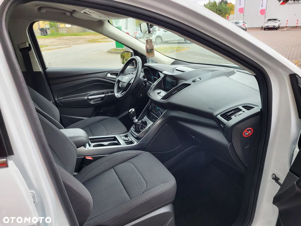 Ford Kuga - 15