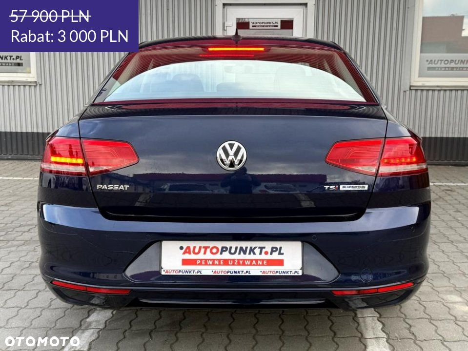 Volkswagen Passat - 4
