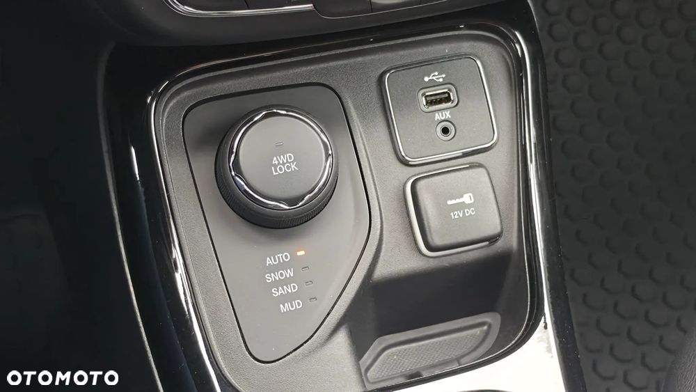 Jeep Compass 2.0 MJD Limited 4WD S&S - 30