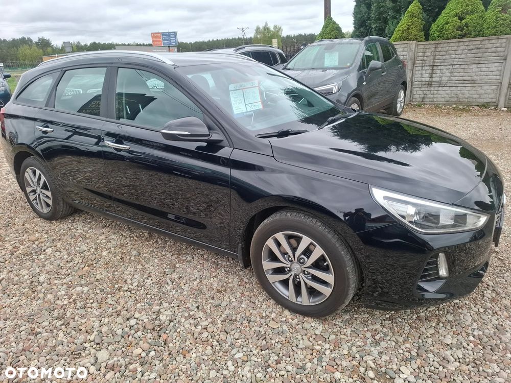 Hyundai i30 1.6 D Comfort - 4