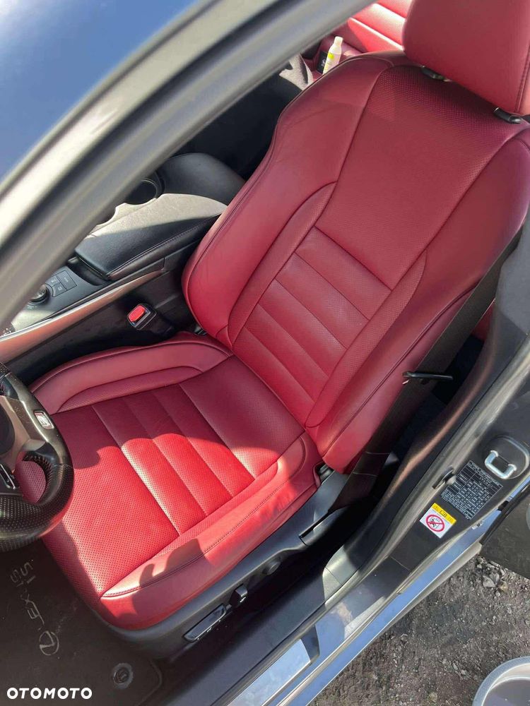 Lexus IS 300h F Sport - 6