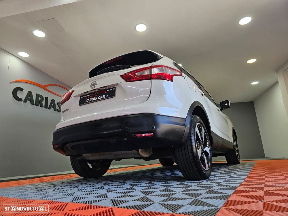 Nissan Qashqai 1.5 dCi N-Connecta - 9