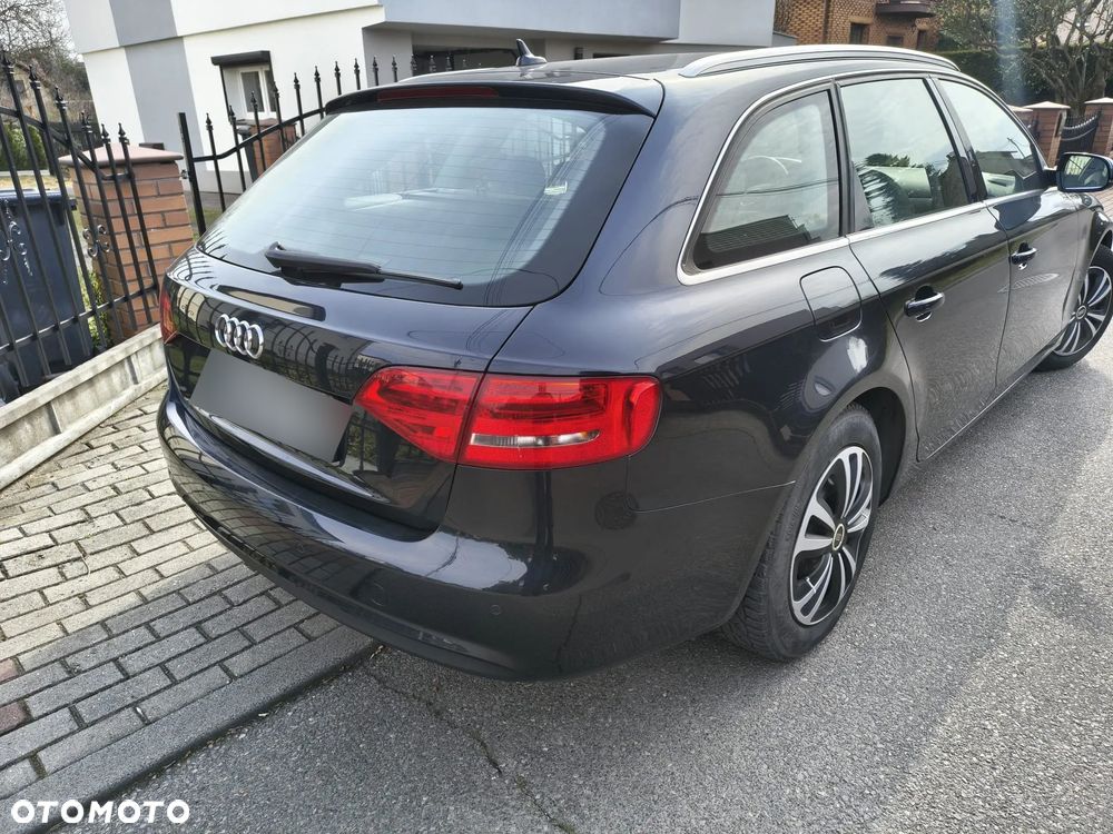 Audi A4 Avant 2.0 TDI ultra DPF Ambition - 6