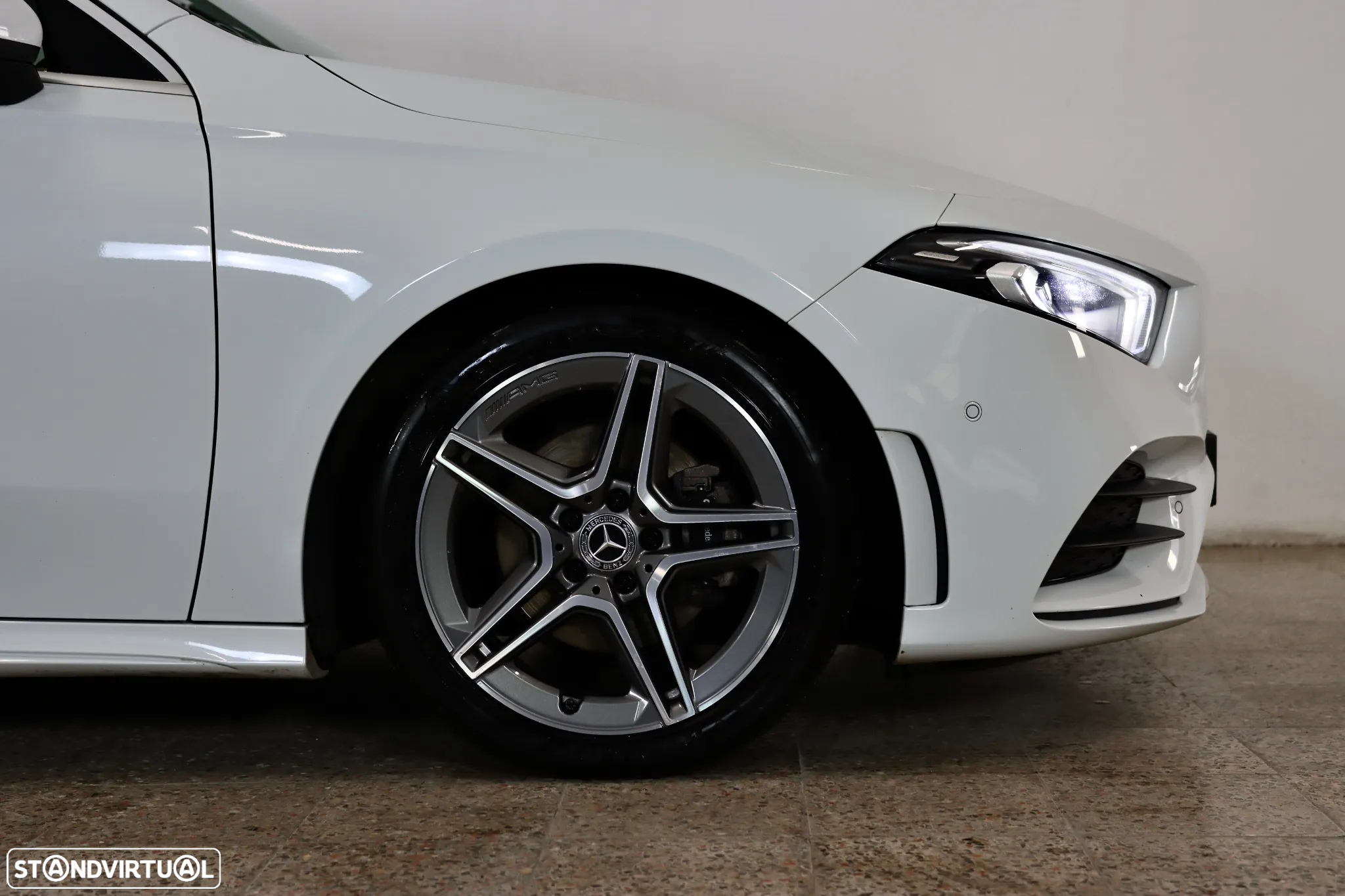 Mercedes-Benz A 180 Limousine d 7G-DCT AMG Line - 23