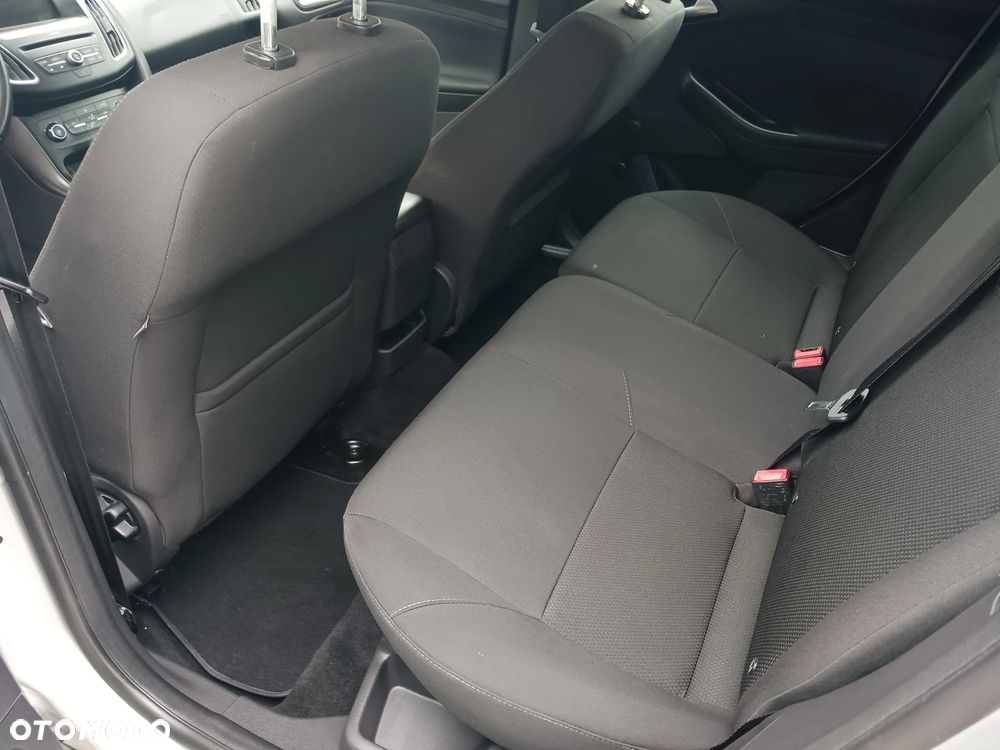 Ford Focus 1.5 TDCi Trend - 13