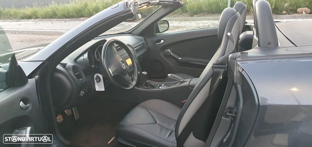 Mercedes-Benz SLK 200 BlueEFFICIENCY Roadster pur - 13