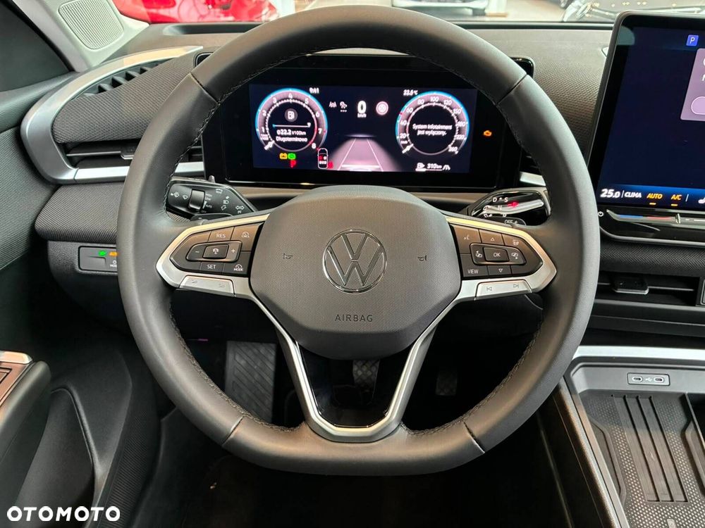 Volkswagen T-Roc - 12