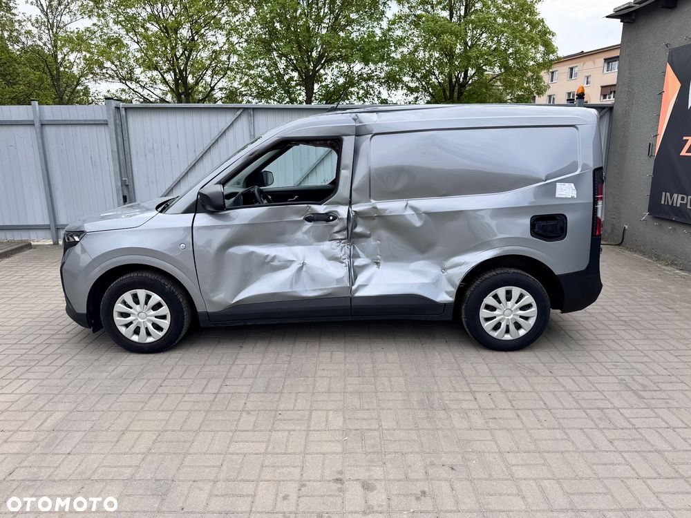 Ford Transit Courier - 2