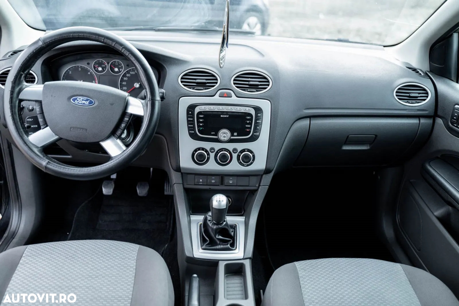 Ford Focus 1.6 TDCI Ambiente - 6