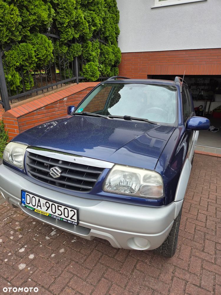 Suzuki Grand Vitara 2.0 - 10