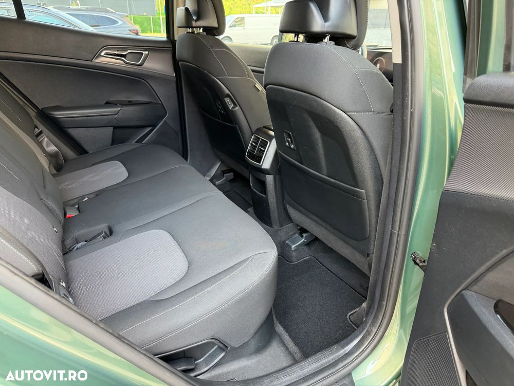 Kia Sportage 1.6 T-GDI HEV 6AT 4x2 Style - 21
