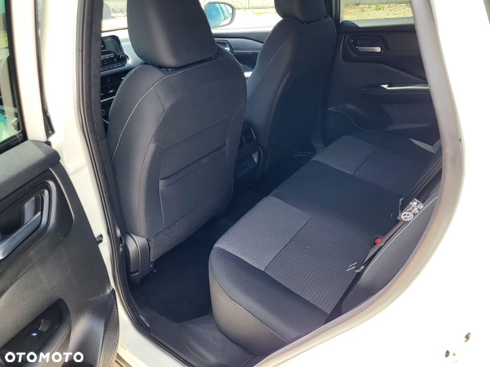 Nissan Qashqai - 24