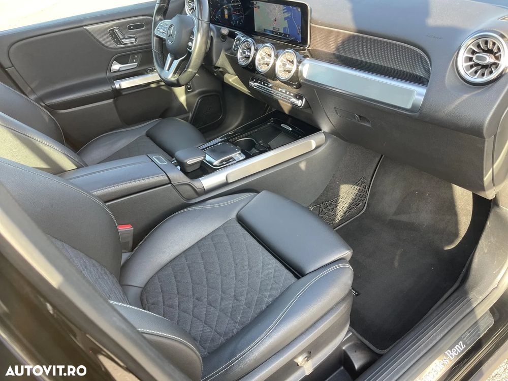 Mercedes-Benz GLB - 26