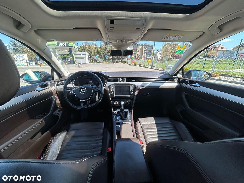 Volkswagen Passat 2.0 TDI Bi-Turbo BMT 4Mot Highline DSG - 9