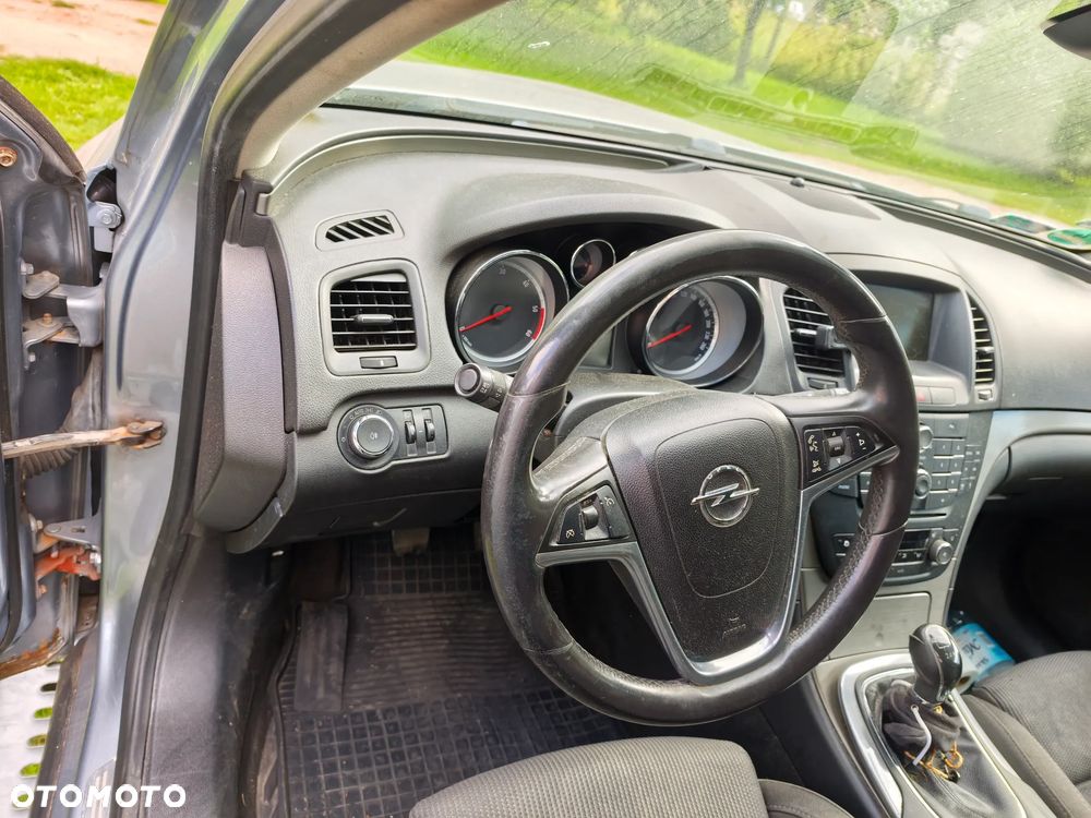 Opel Insignia 2.0 CDTI - 8
