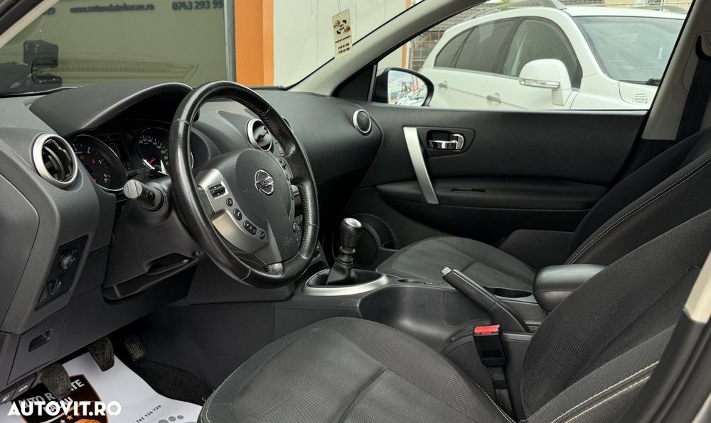 Nissan Qashqai - 12