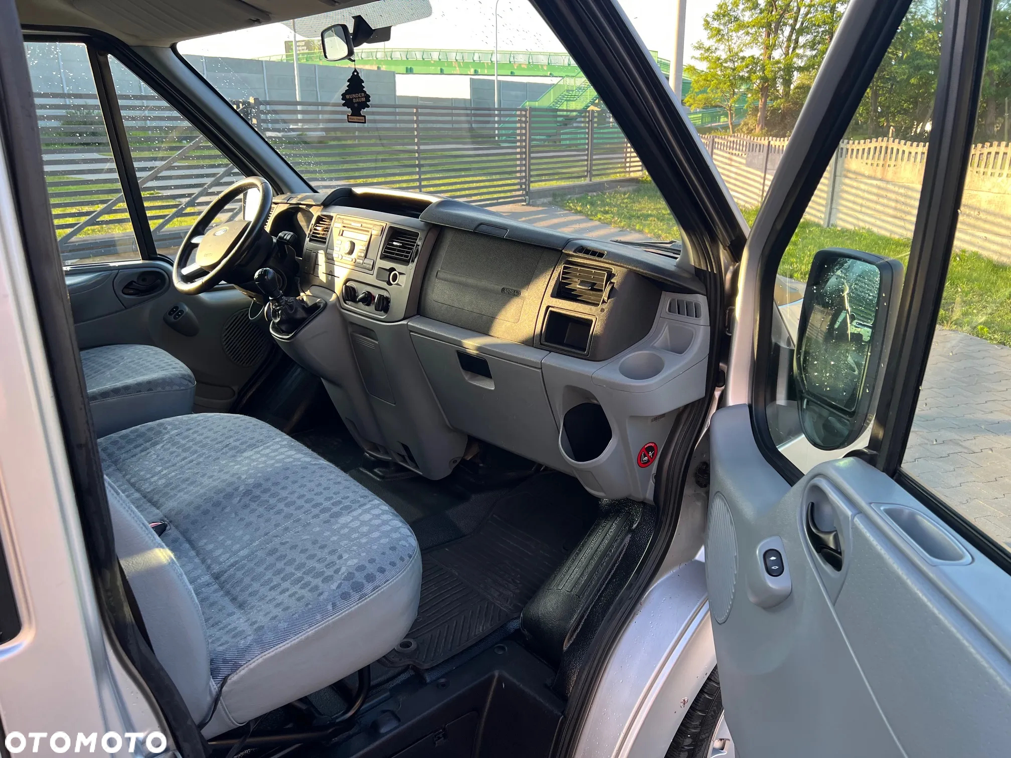Ford Transit FT 300L - 11