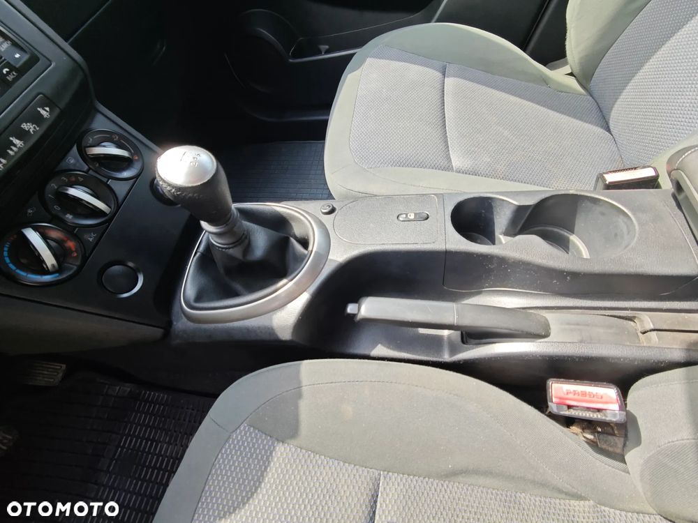 Nissan Qashqai 2.0 dCi Visia - 8