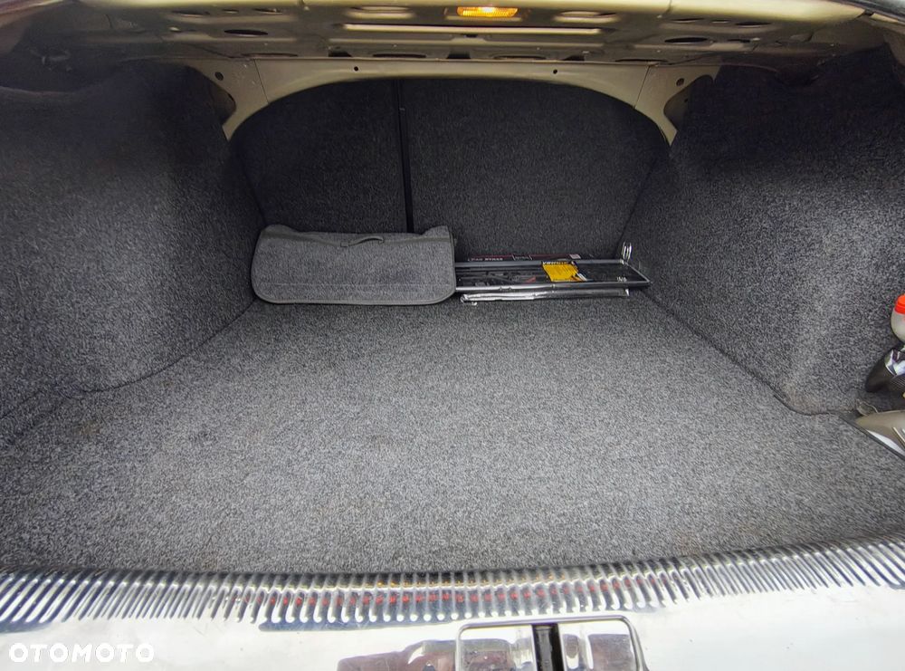 Volkswagen Passat 2.0 Comfortline - 17