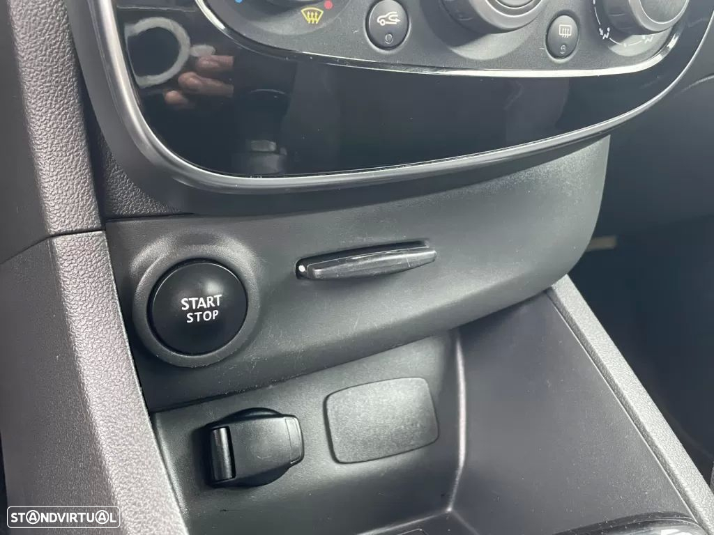 Renault Clio 1.5 dCi Zen - 26
