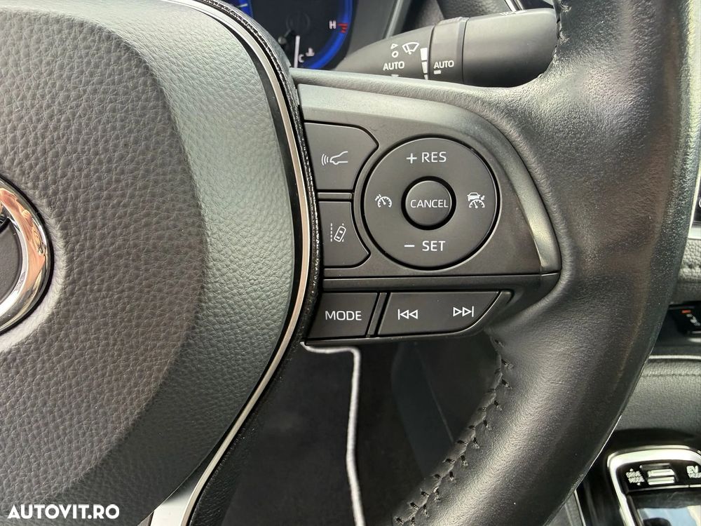 Toyota Corolla Sedan 1.8 HSD Exclusive - 15