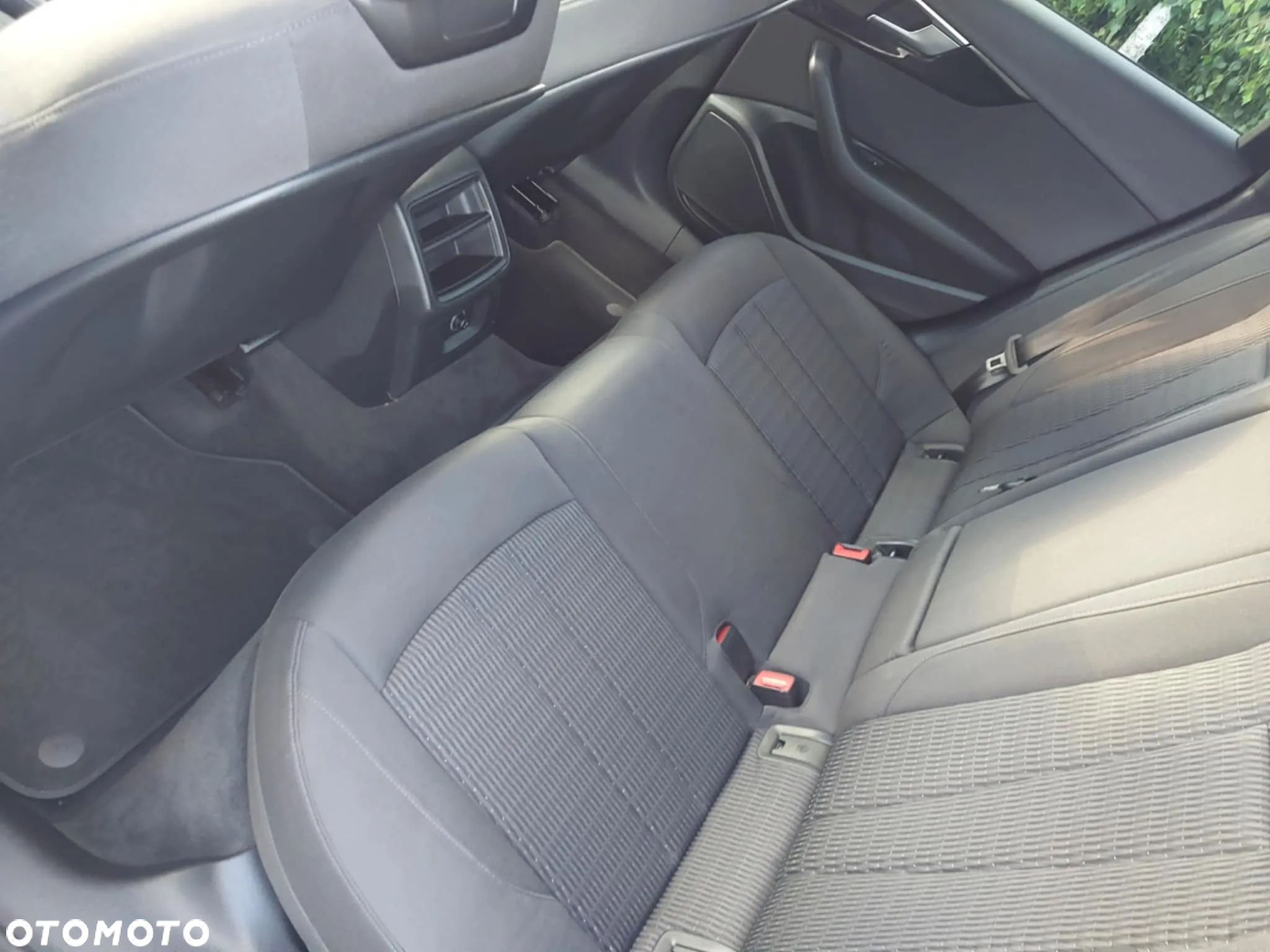Audi A4 2.0 TDI Quattro Design S tronic - 5