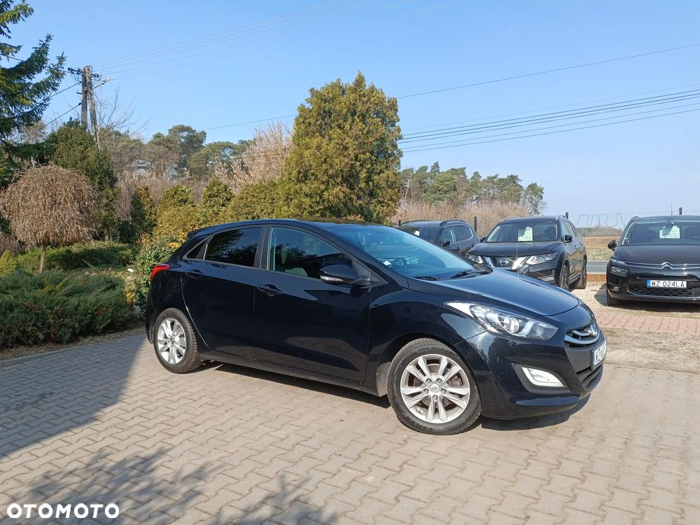 Hyundai i30 1.6 CRDi Premium - 4