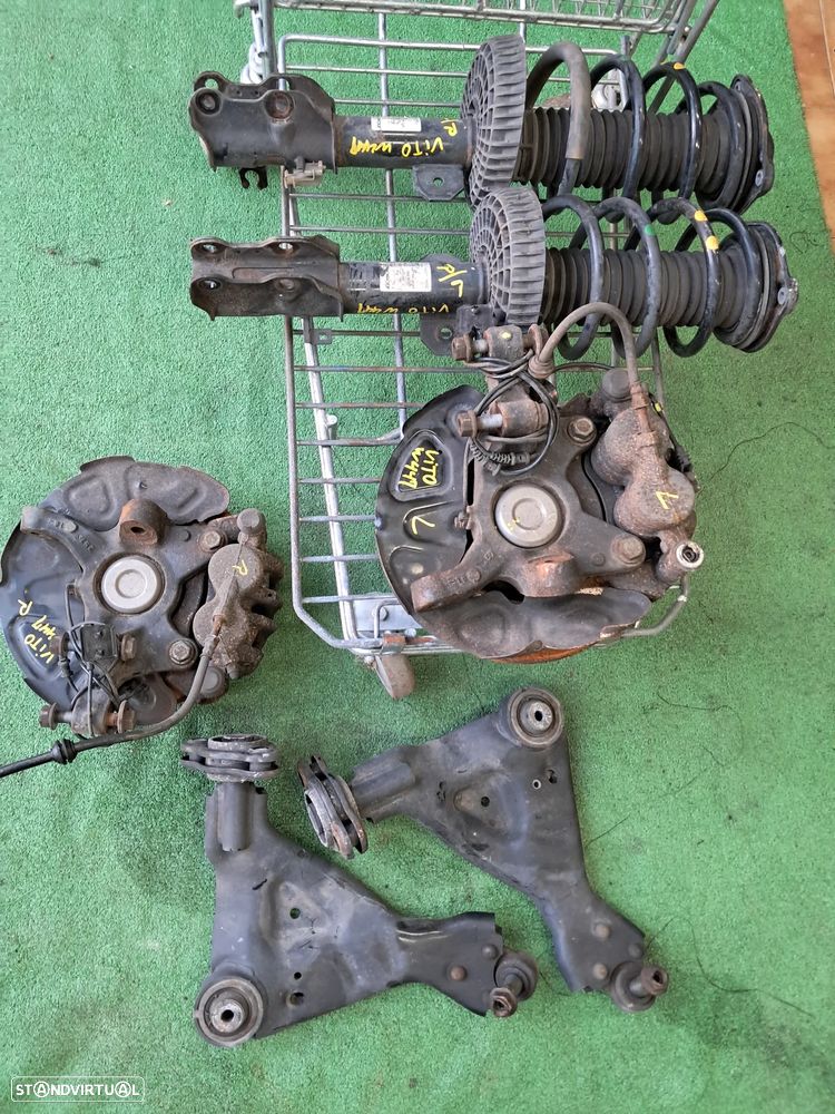 Suspensão Amortecedor Manga de eixo triângulos Mercedes Vito Viano W447 - 2