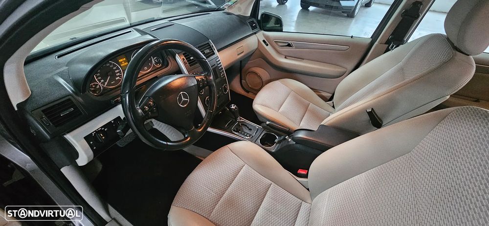 Mercedes-Benz A 160 Avantgarde Aut. - 10