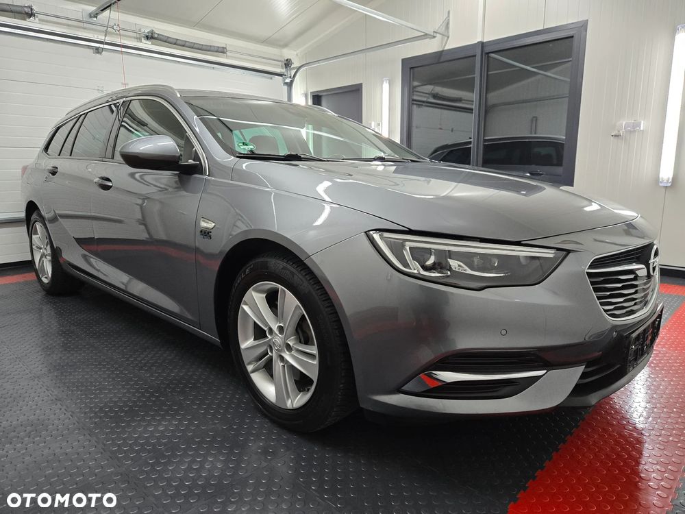 Opel Insignia 2.0 CDTI 4x4 Ultimate S&S - 2