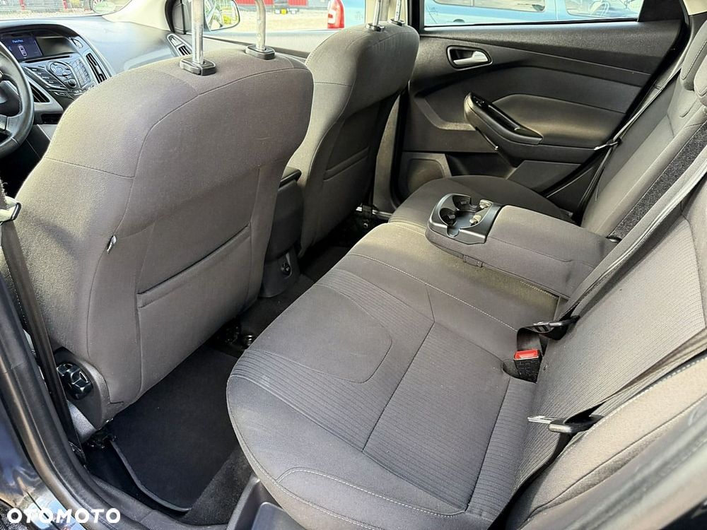 Ford Focus - 12