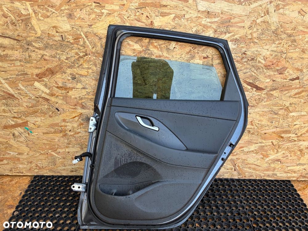 HYUNDAI I30 MK3 III LIFT KOMBI kod lak. W8U DRZWI TYŁ TYLNIE  PRAWE PRAWY - 10