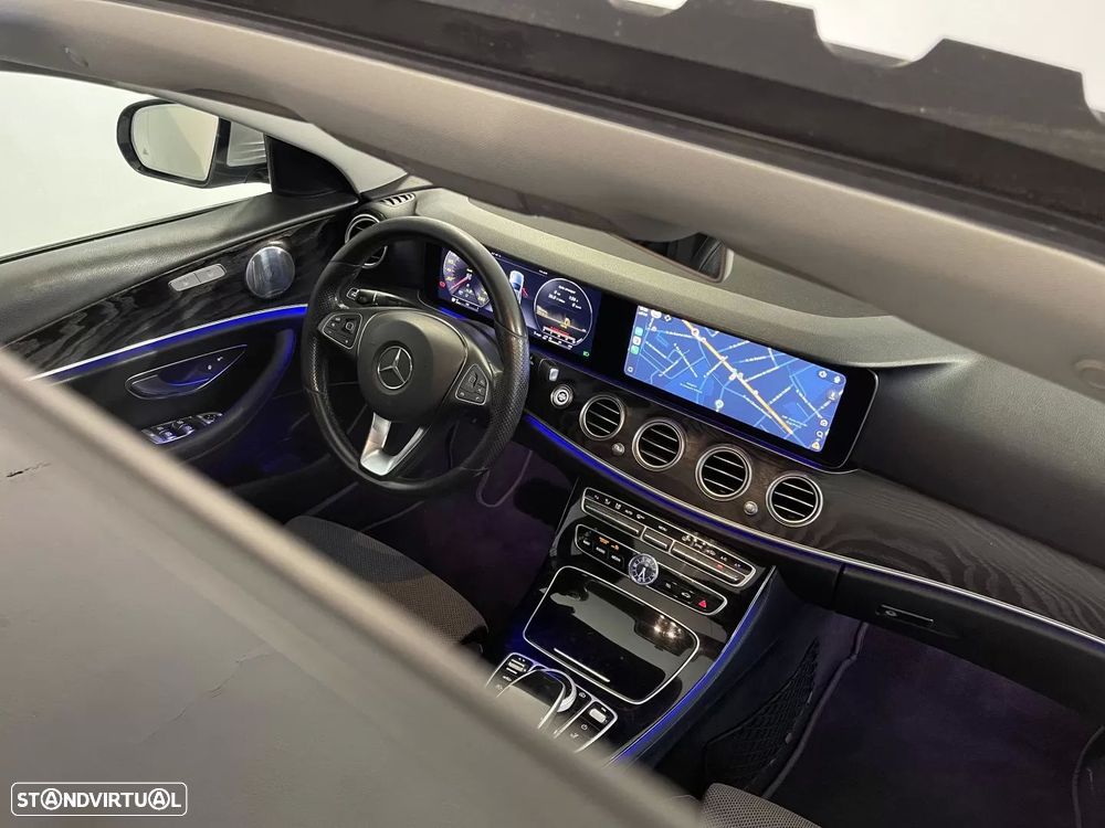 Mercedes-Benz E 220 d 4-Matic All Terrain Avantgarde - 11