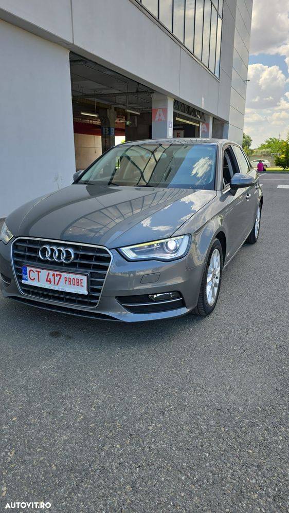Audi A3 Sportback 1.6 TDI S tronic Ambiente - 1