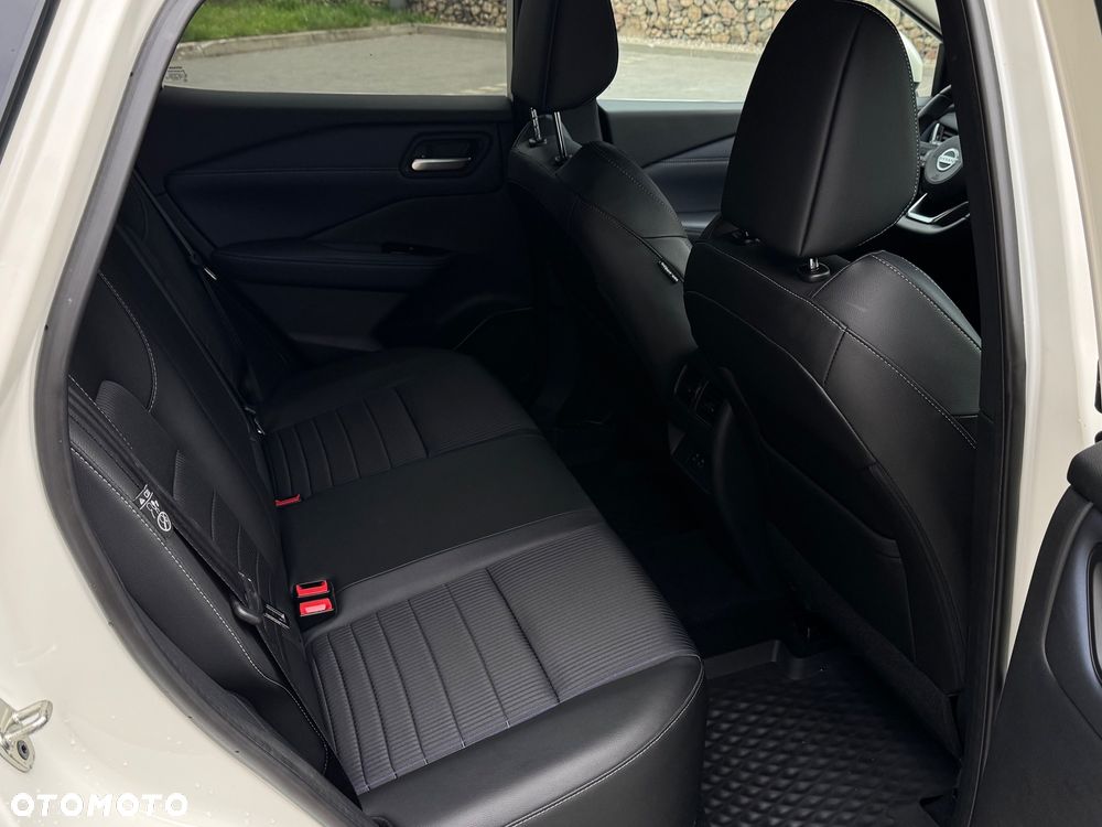 Nissan Qashqai 1.3 DIG-T N-WAY - 29
