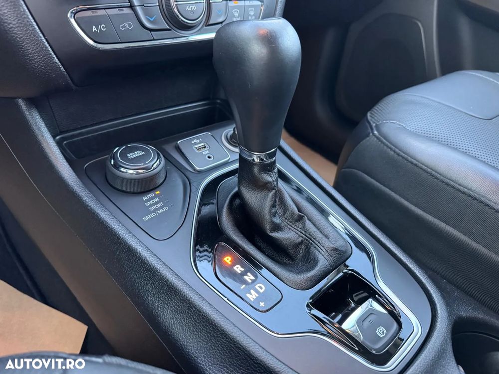 Jeep Cherokee 2.2 MJet AWD ACTIVE DRIVE I AT9 Limited - 25