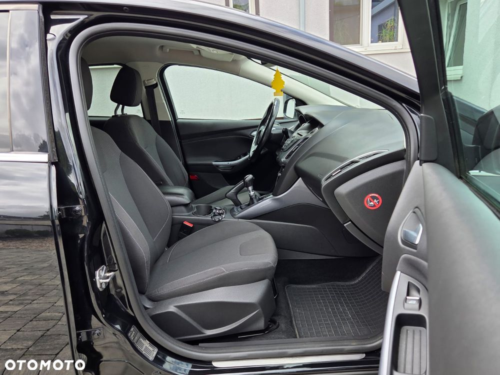 Ford Focus 1.6 TDCi DPF Start-Stopp-System Titanium - 13
