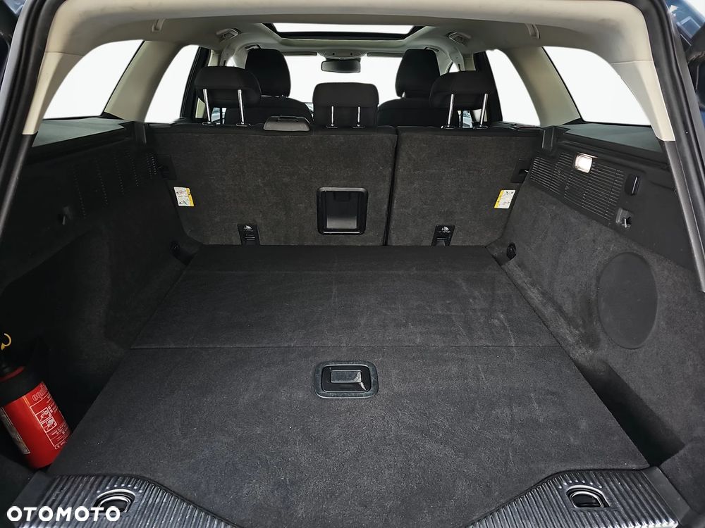 Ford Mondeo 2.0 EcoBlue Titanium - 34