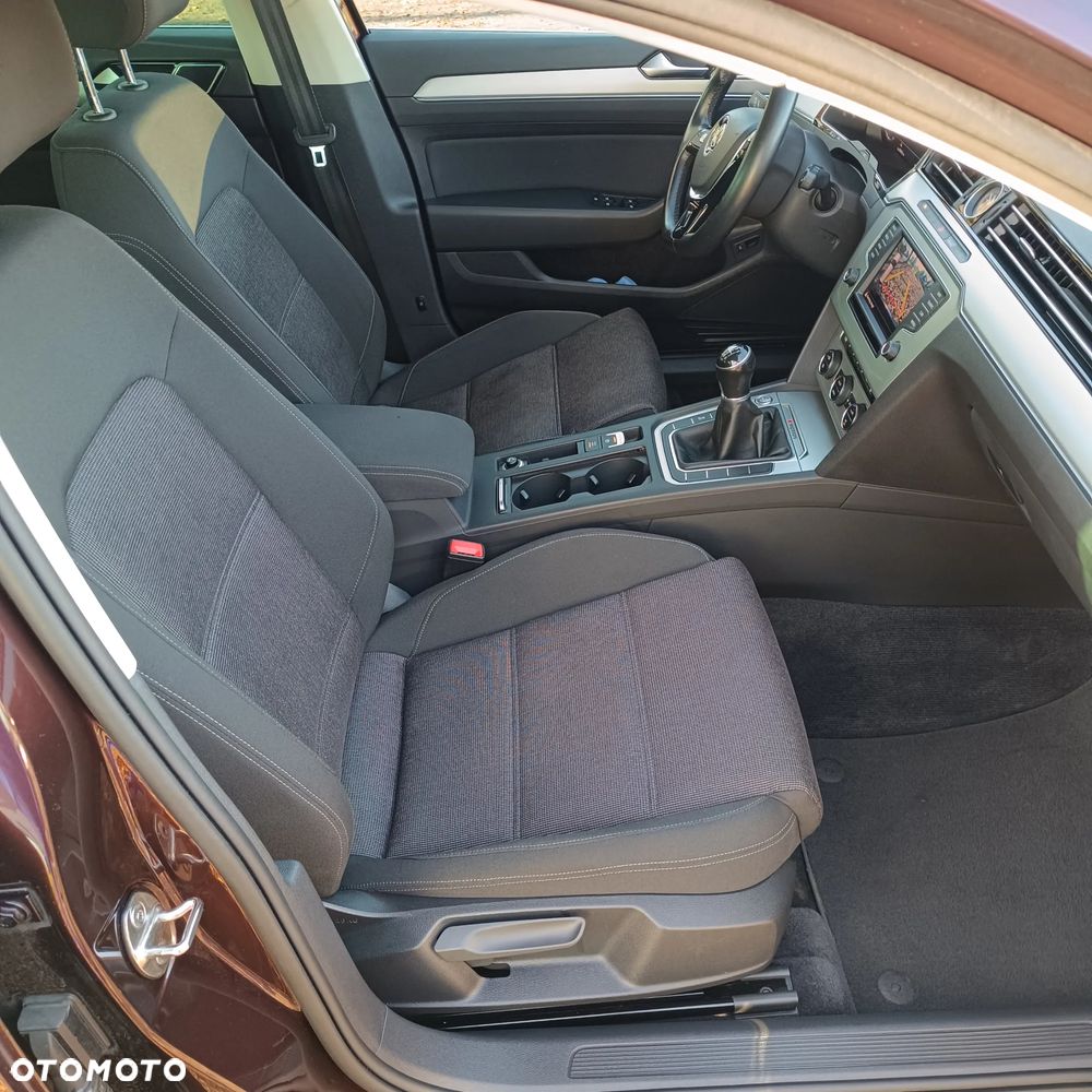 Volkswagen Passat 2.0 TDI BMT 4Mot Highline - 11