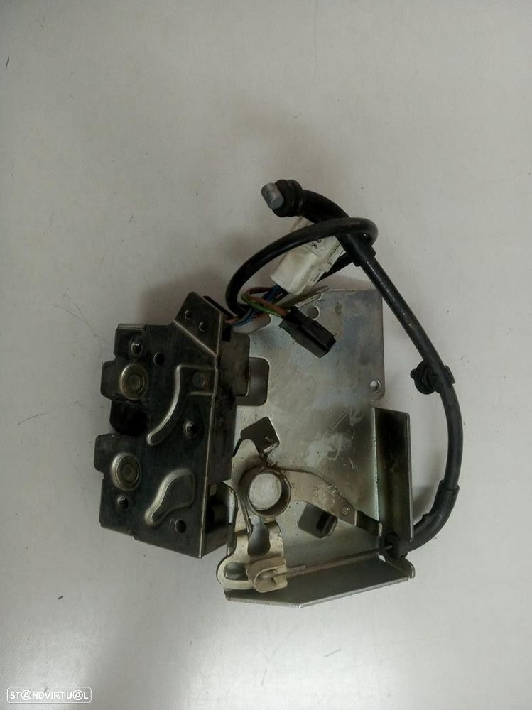 FECHADURA MALA / PORTA TRASEIRA FORD MONDEO III SEDAN 2003 -2S71F43102AB - 2