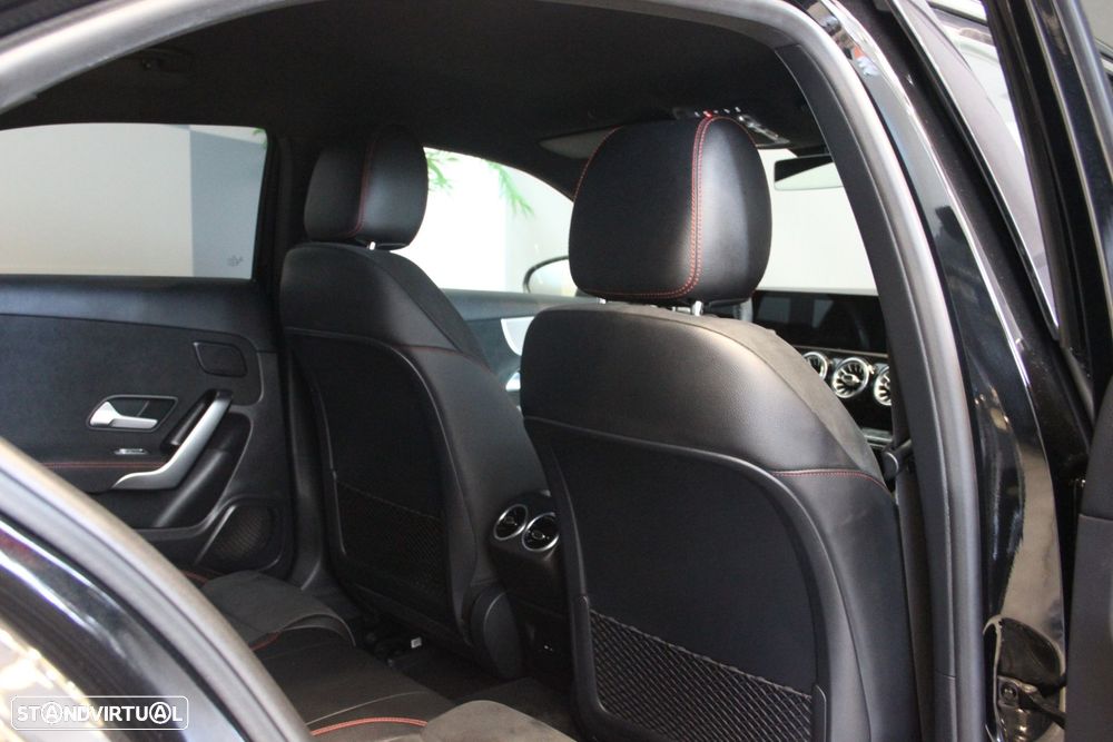 Mercedes-Benz A 200 Limousine AMG Line Aut. - 11