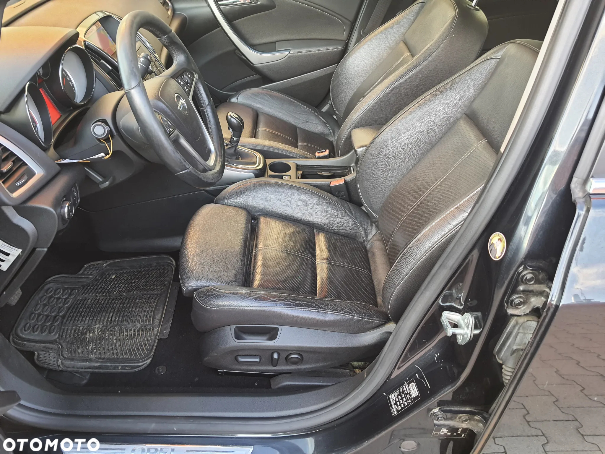 Opel Astra 1.4 Turbo Cosmo - 11