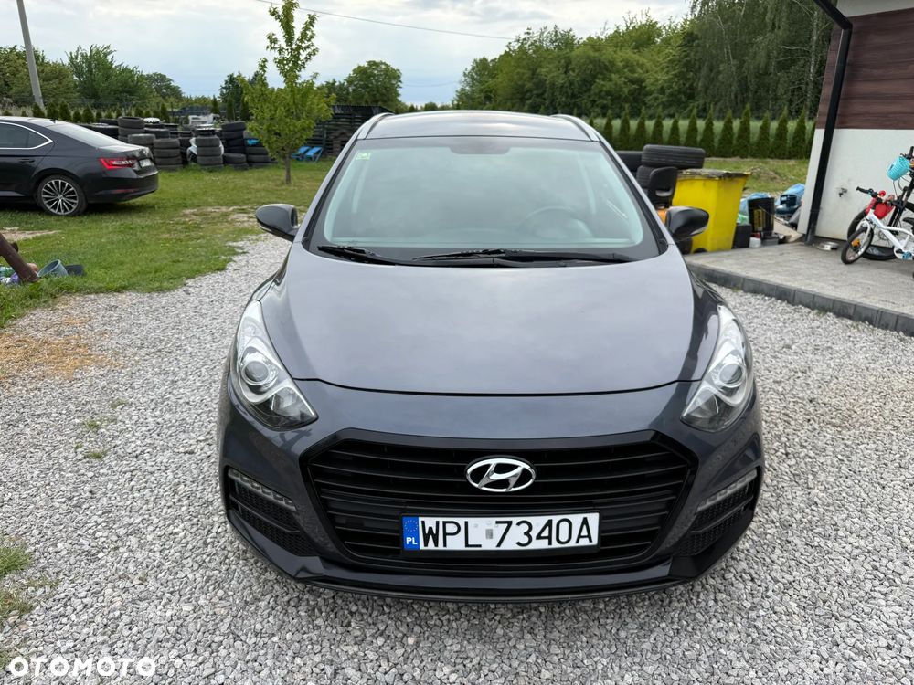 Hyundai i30 1.6 CRDi Premium - 3